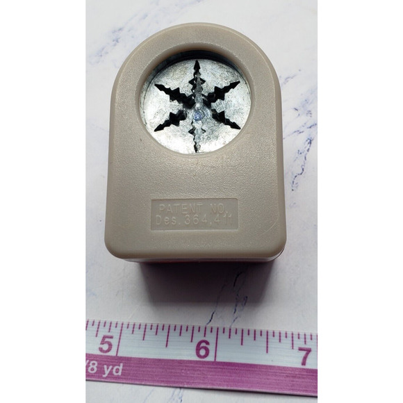 Emagination Crafts Inc Snowflake Paper Press Punch for Crafts Scrapbooking - Picture 6 of 6
